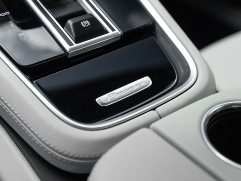 Certified 2023 Porsche Panamera 4S AWD/4WD image 28