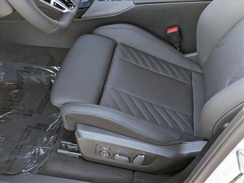 New 2026 BMW X3 xDrive30 w/ M Sport Package image 4