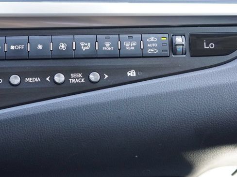 Used 2020 Lexus ES 350 w/ Premium Package FWD image 29