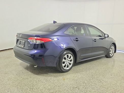 Used 2025 Toyota Corolla LE FWD image 5