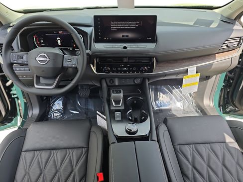 New 2026 Nissan Rogue Platinum AWD/4WD image 9