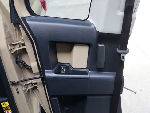 Used 2012 Toyota FJ Cruiser 4WD w/ Upgrade Pkg image 32