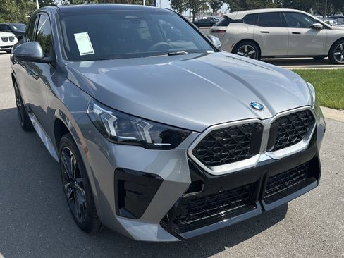 Used 2026 BMW X2 xDrive28i w/ Technology Package AWD/4WD image 2