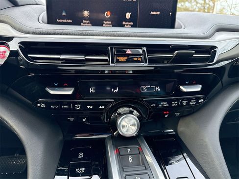 Used 2023 Acura MDX SH-AWD image 17