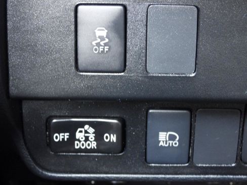 Used 2021 Toyota Tacoma SR5 RWD image 83