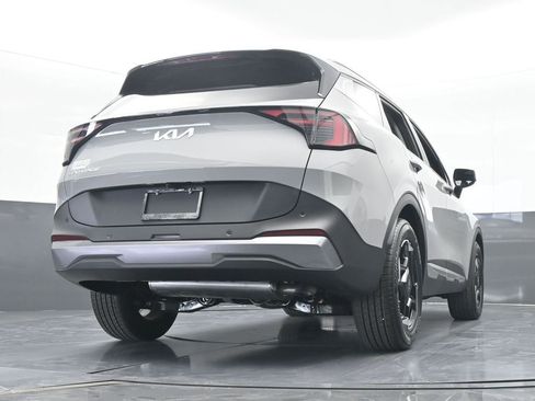 Used 2026 Kia Sportage EX w/ EX Panorama Roof Package FWD image 61