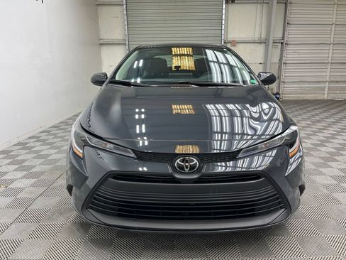 Used 2025 Toyota Corolla LE FWD image 9