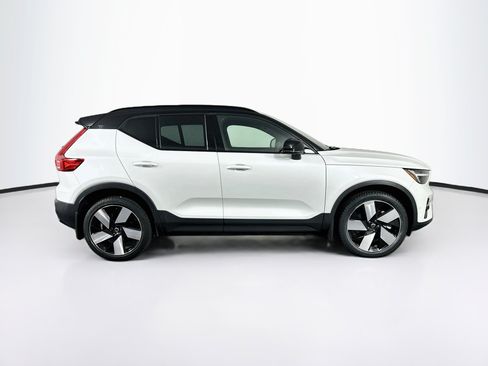 Used 2023 Volvo XC40 Recharge Ultimate w/ Protection Package Premier AWD/4WD image 10