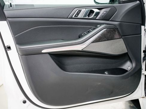 Used 2022 BMW X5 xDrive45e w/ M Sport Package image 19