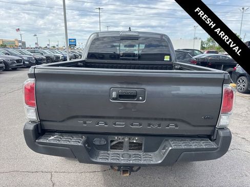 Used 2020 Toyota Tacoma TRD Off-Road AWD/4WD image 6