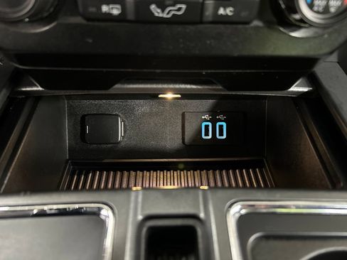Used 2016 Ford F150 XLT w/ Equipment Group 302A Luxury AWD/4WD image 19