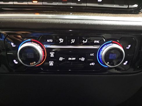 Certified 2026 GMC Sierra 1500 Elevation image 25