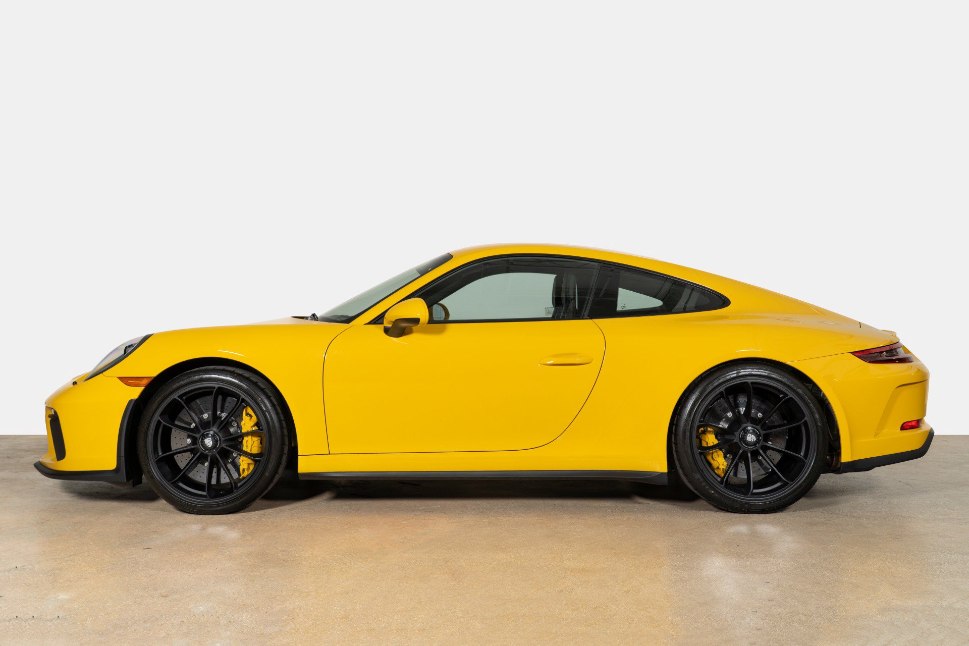 Used 2019 Porsche 911 GT3 RWD image 11