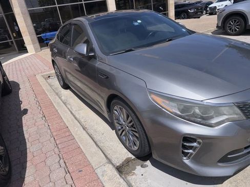Used 2017 Kia Optima SX FWD image 4