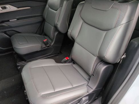 New 2026 Ford Explorer Active w/ Active Comfort Package image 21