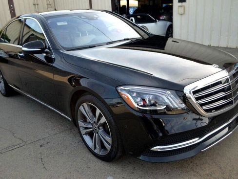 Used 2018 Mercedes-Benz S 560 Sedan image 15