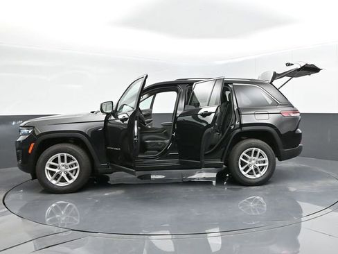 Used 2024 Jeep Grand Cherokee Laredo X AWD/4WD image 58