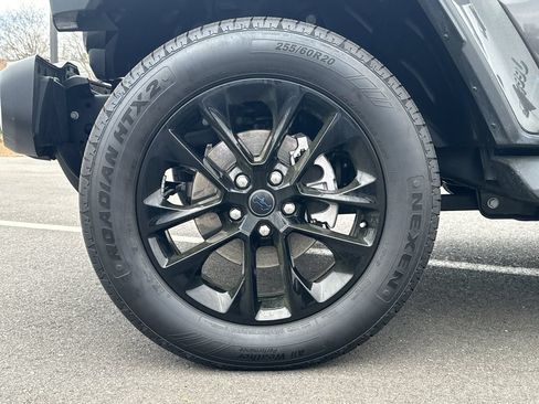 Certified 2025 Jeep Wrangler Unlimited Sahara AWD/4WD image 16