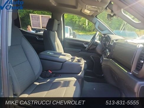 Used 2025 Chevrolet Silverado 1500 LT AWD/4WD image 30