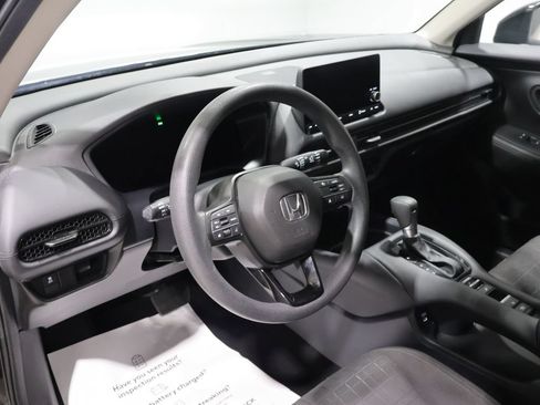 Used 2025 Honda HR-V LX image 14
