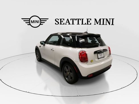 Used 2024 MINI Cooper SE FWD image 9
