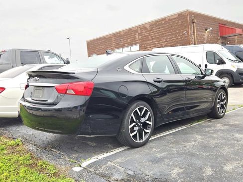 Used 2019 Chevrolet Impala LT FWD image 2