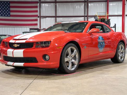 Used 2010 Chevrolet Camaro SS w/ Interior Accent Trim Package image 1