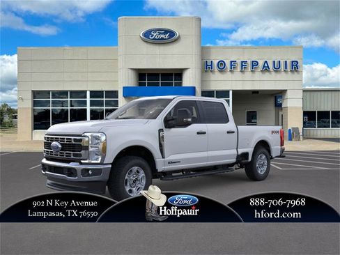 New 2026 Ford F250 XLT w/ FX4 Off-Road Package image 23