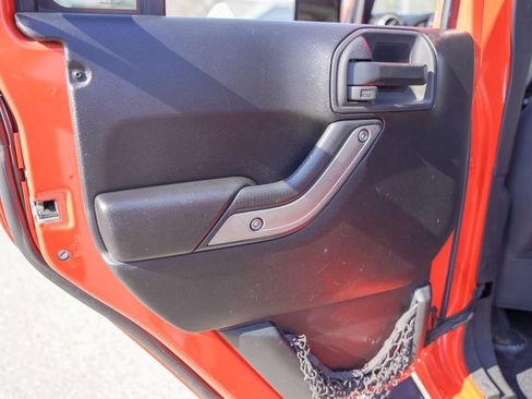 Used 2015 Jeep Wrangler Unlimited Sport w/ Quick Order Package 23S AWD/4WD image 24