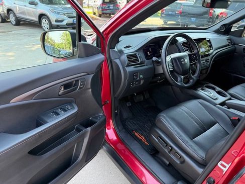Used 2023 Honda Passport TrailSport image 14