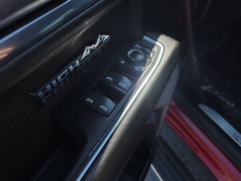 Used 2024 Chevrolet Silverado 1500 High Country w/ Max Trailering Package AWD/4WD image 19