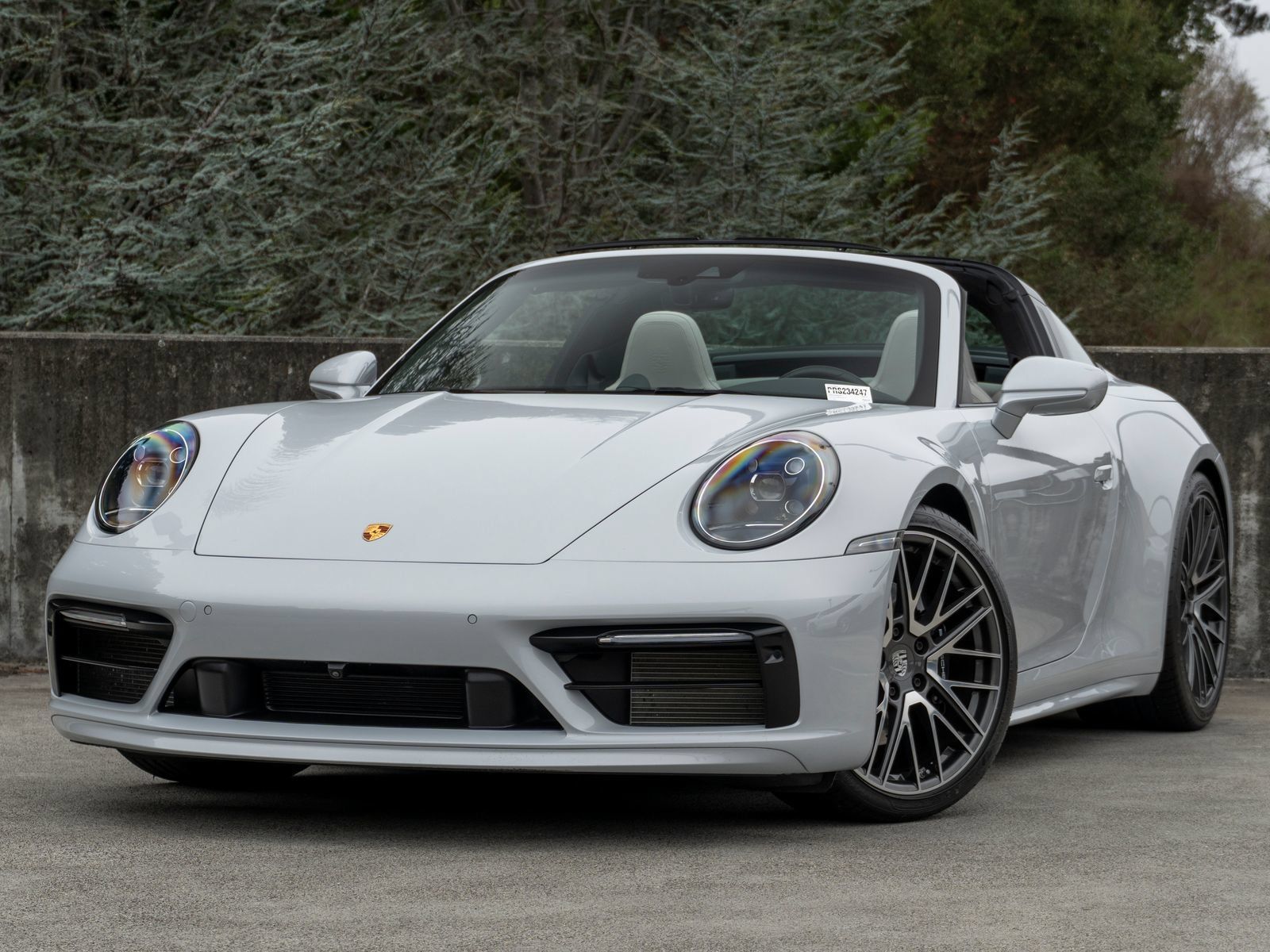Certified 2024 Porsche 911 Targa 4S AWD/4WD image 1