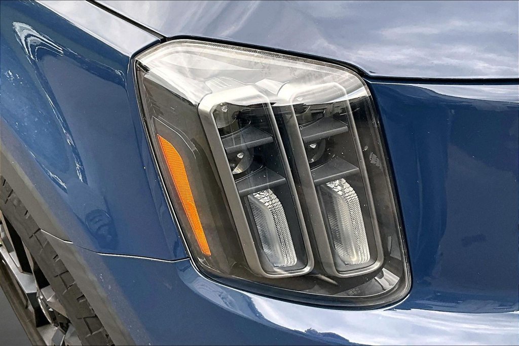 Used 2023 Kia Telluride SX X-Pro AWD/4WD image 32