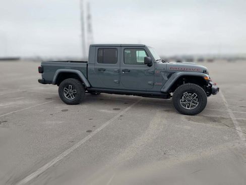 New 2026 Jeep Gladiator Mojave image 15