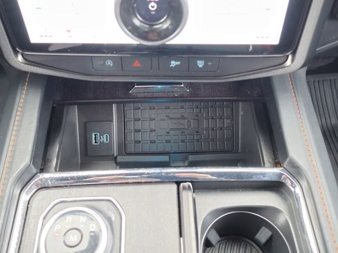 Certified 2023 Ford Expedition Platinum image 22