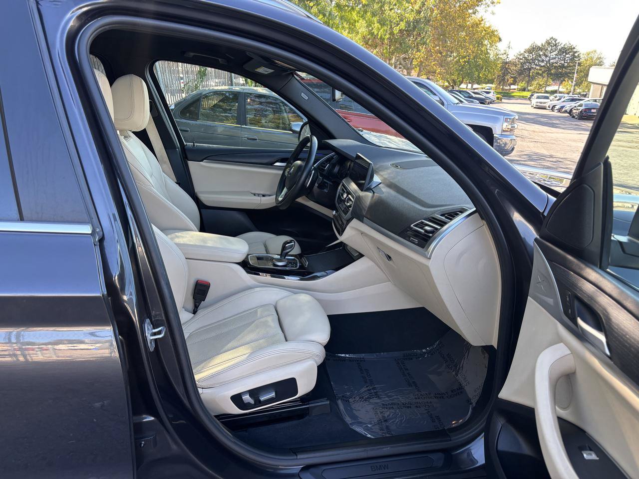 Used 2022 BMW X3 xDrive30i AWD/4WD image 16