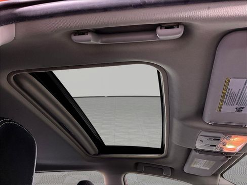 Used 2015 Toyota RAV4 XLE FWD image 25
