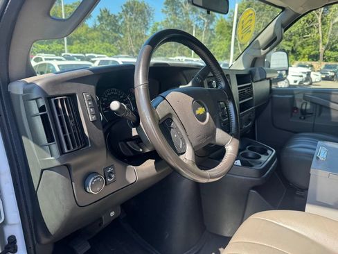 Used 2022 Chevrolet Express 2500 Extended w/ Enhanced Convenience Package RWD image 25