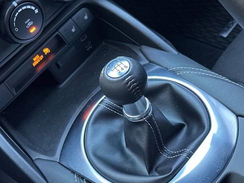 Used 2025 MAZDA MX-5 Miata Club w/ Weather Package image 23