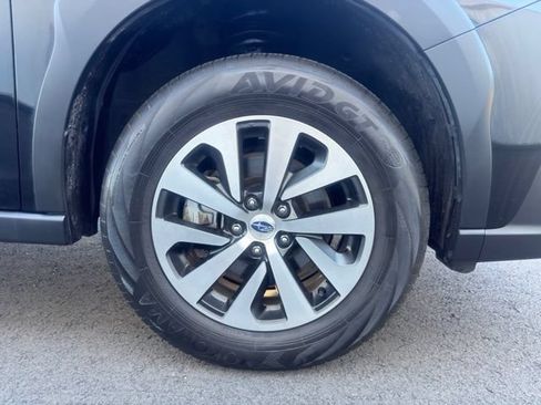Used 2023 Subaru Outback Premium AWD/4WD image 30