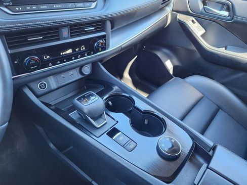 Certified 2023 Nissan Rogue SV w/ SV Premium B Package AWD/4WD image 15