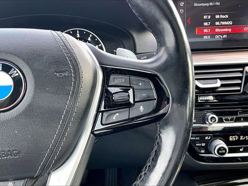 Used 2019 BMW 530i xDrive w/ Convenience Package image 19