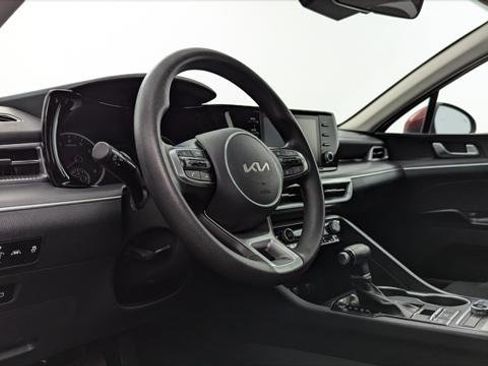 Used 2022 Kia K5 LXS image 23