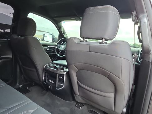 Used 2022 RAM 1500 Big Horn AWD/4WD image 16