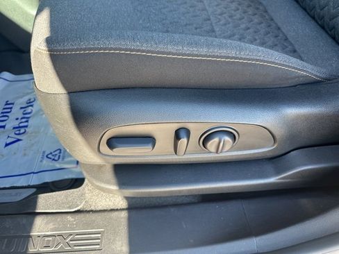 Certified 2023 Chevrolet Equinox LT image 11