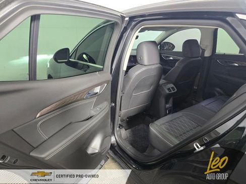 Used 2023 Buick Envision Avenir AWD/4WD image 17