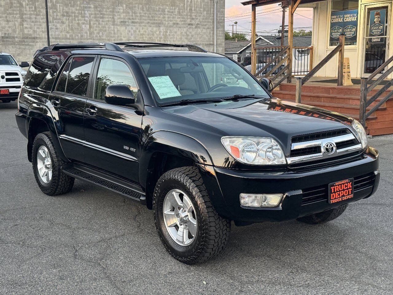 Used 2005 Toyota 4Runner SR5 AWD/4WD image 34