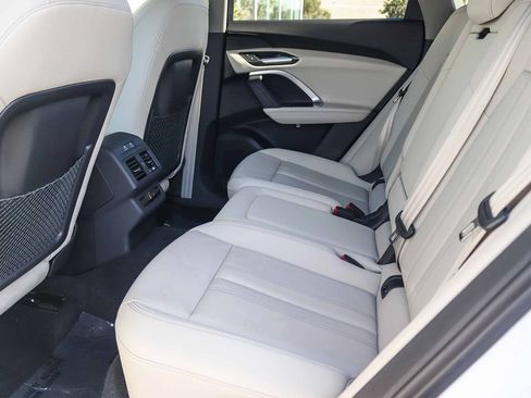 Certified 2025 Audi Q5 Premium w/ Convenience Package AWD/4WD image 19