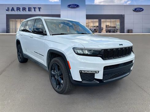 Used 2024 Jeep Grand Cherokee L Limited w/ Black Appearance Package RWD image 1