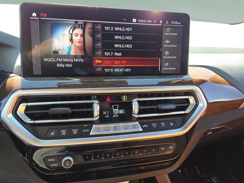 Used 2022 BMW X4 xDrive30i w/ Parking Assistance Package image 34